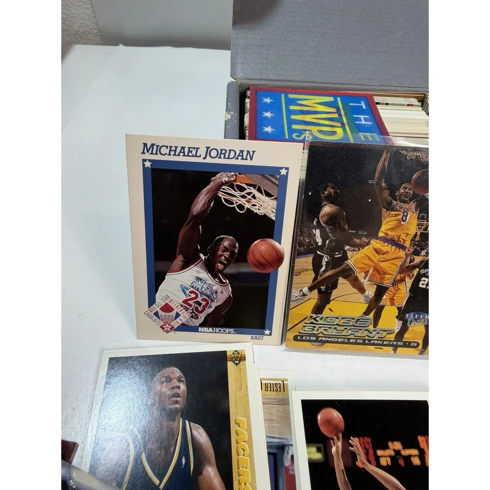 Huge Basketball Cards Lot (1,684 Pcs) - 1989-1993s Collection